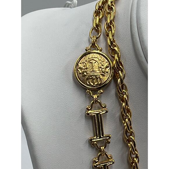 IVANA Signature Vintage Royal Coat Of Arms Shield Crest Gold Plated Necklace - Picture 7 of 16